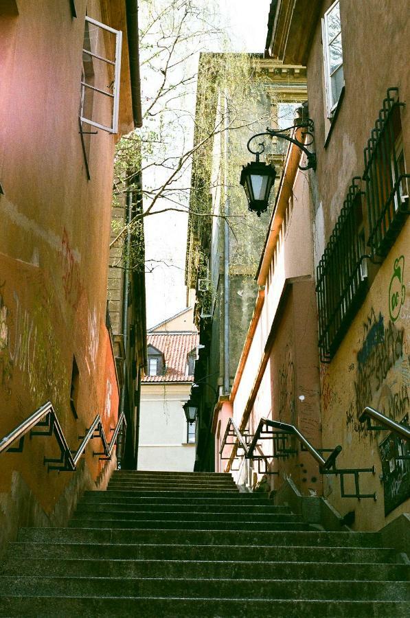 Red Brick Old Town Apartment Варшава Экстерьер фото