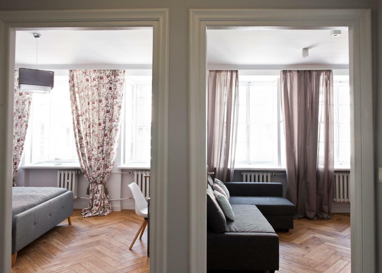 Red Brick Old Town Apartment Варшава Экстерьер фото