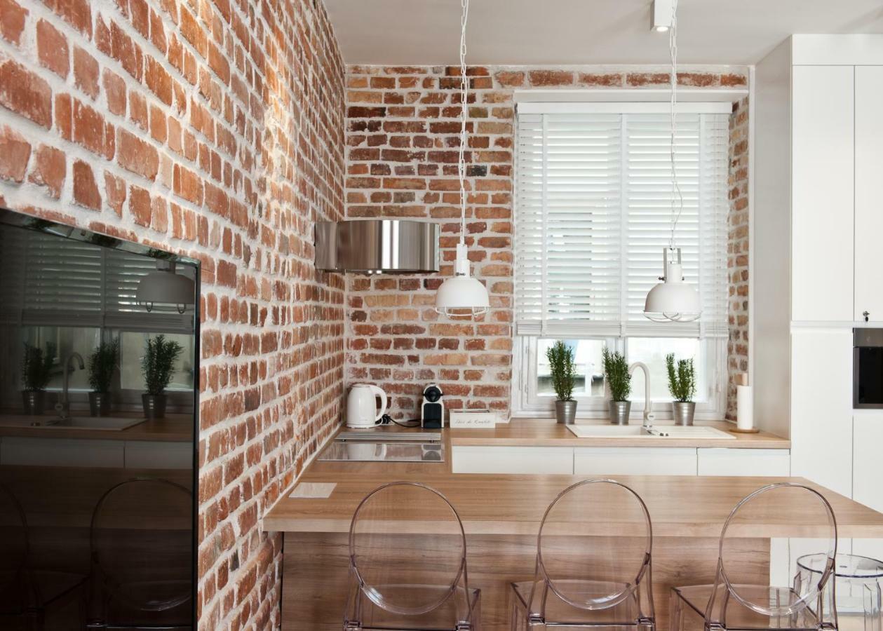 Red Brick Old Town Apartment Варшава Экстерьер фото